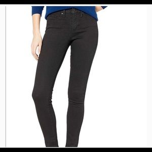 Levis 311 shaping skinny 25 barely used